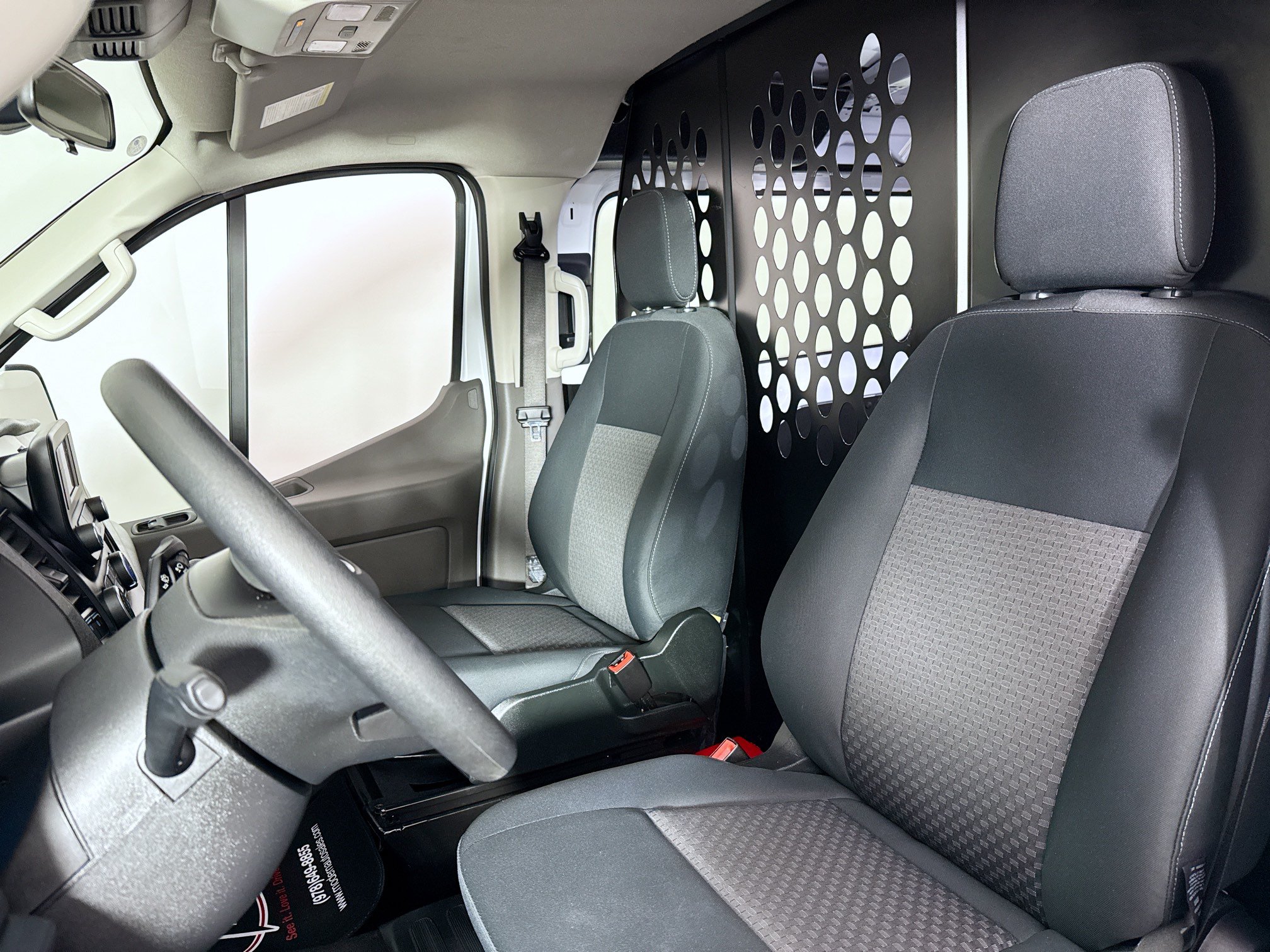 Used 2025 Ford Transit 250 Low Roof w/ Exterior Upgrade Package RWD image 21