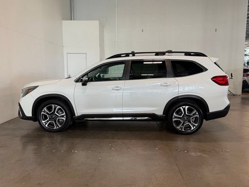 Used 2023 Subaru Ascent Limited w/ Technology Package AWD/4WD image 17