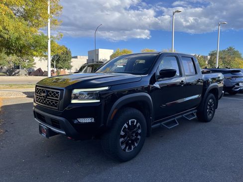 Used 2024 Nissan Frontier PRO-4X w/ Off-Road Protection Package image 4