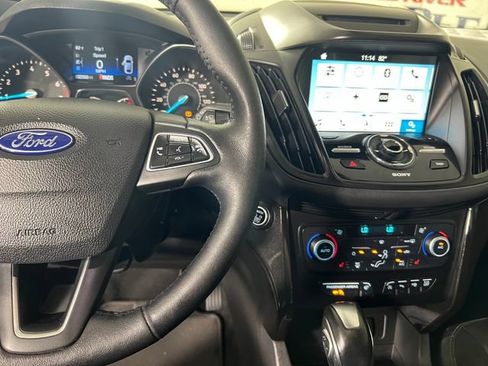 Used 2018 Ford Escape Titanium FWD image 18