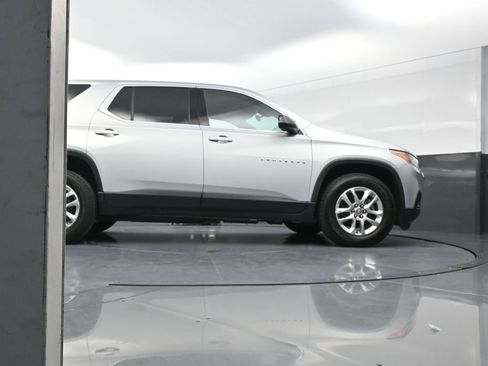 Used 2020 Chevrolet Traverse LS AWD/4WD image 28