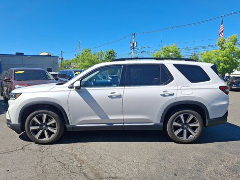 Used 2023 Honda Pilot Elite image 10
