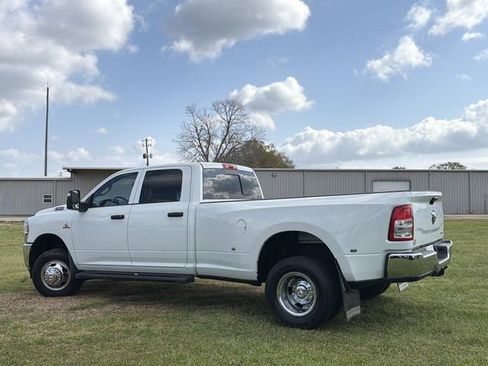 Used 2024 RAM 3500 Tradesman w/ Chrome Appearance Group AWD/4WD image 12