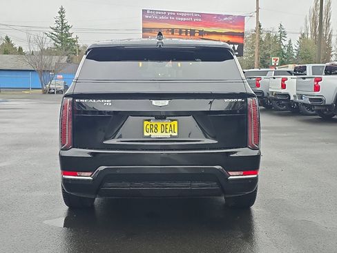 Used 2025 Cadillac Escalade IQ Sport 2 image 8