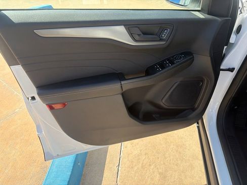 Used 2024 Ford Escape Active FWD image 19