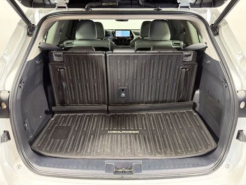 Used 2022 Toyota Highlander Limited FWD image 20