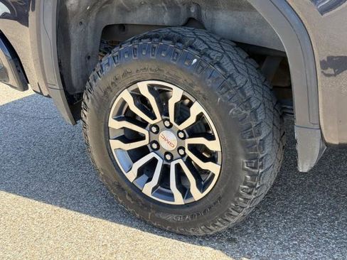 Used 2023 GMC Sierra 1500 AT4 w/ AT4 Preferred Package image 13