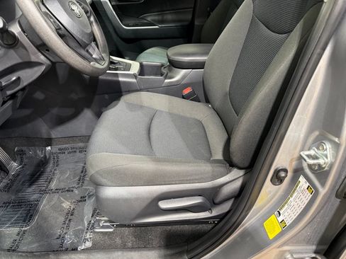 Certified 2025 Toyota RAV4 LE AWD/4WD image 15