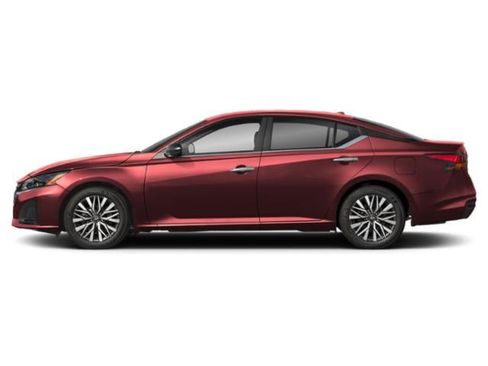 Used 2025 Nissan Altima 2.5 SV FWD image 2