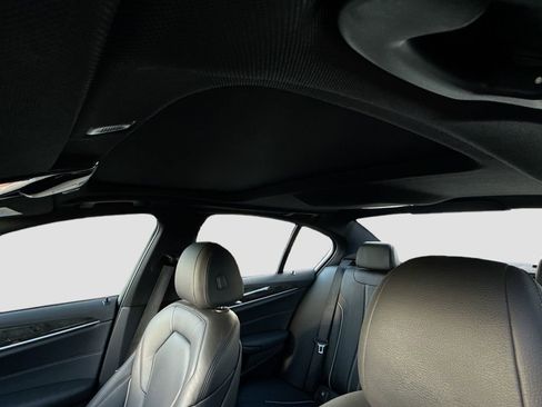 Used 2019 BMW 540i xDrive w/ Convenience Package image 27