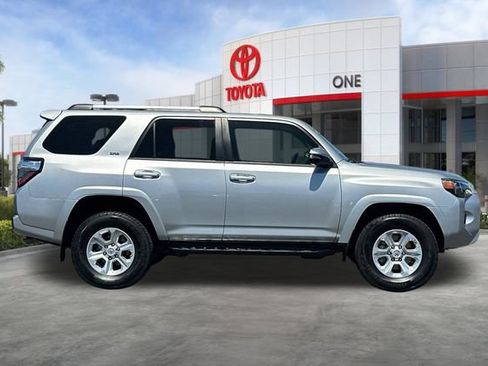 Certified 2021 Toyota 4Runner SR5 Premium AWD/4WD image 3