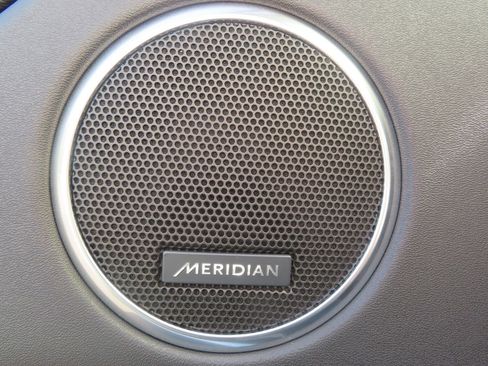 Used 2023 Land Rover Discovery Sport SE R-Dynamic image 37