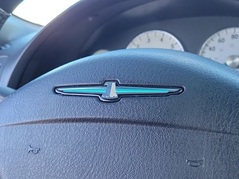 Used 2004 Ford Thunderbird Deluxe image 22