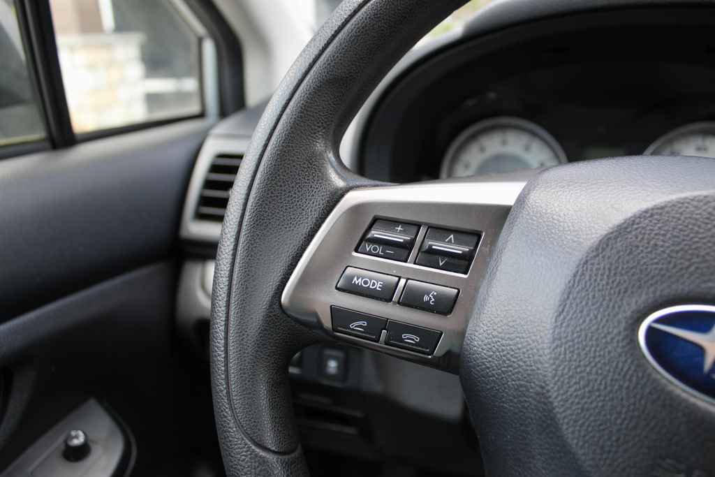 Used 2014 Subaru Impreza 2.0i Premium AWD/4WD image 16