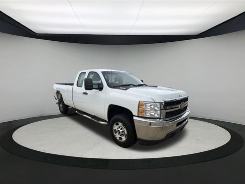 Used 2012 Chevrolet Silverado 2500 W/T AWD/4WD image 3