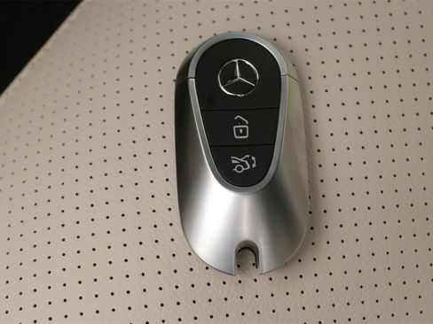 New 2026 Mercedes-Benz GLC 300 image 14