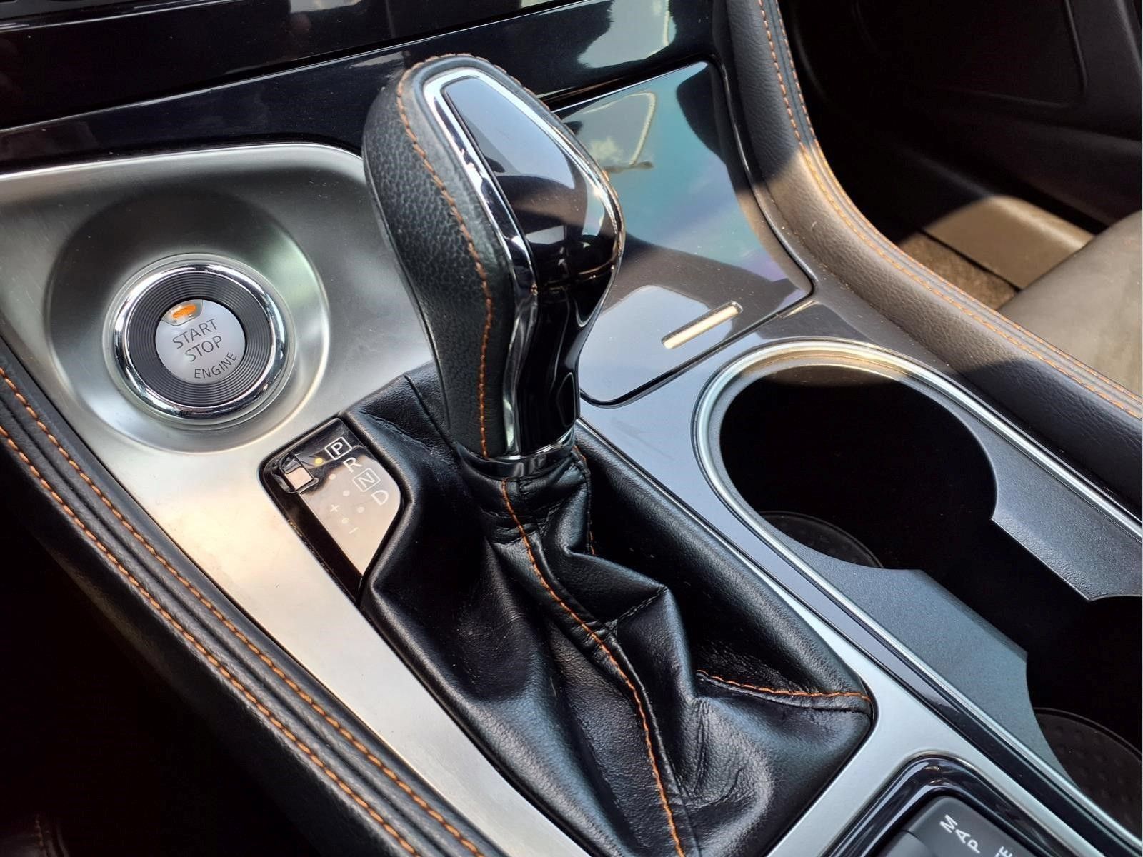 Used 2021 Nissan Maxima SR w/ Sport Mat Group FWD image 18