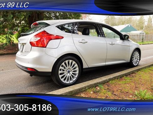 Used 2012 Ford Focus Titanium image 9