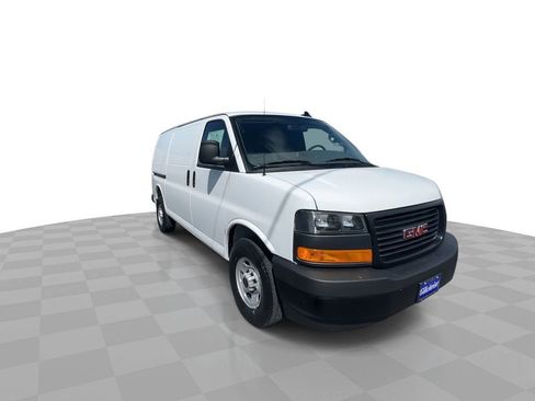 New 2025 GMC Savana 2500 w/ Communications Package image 3