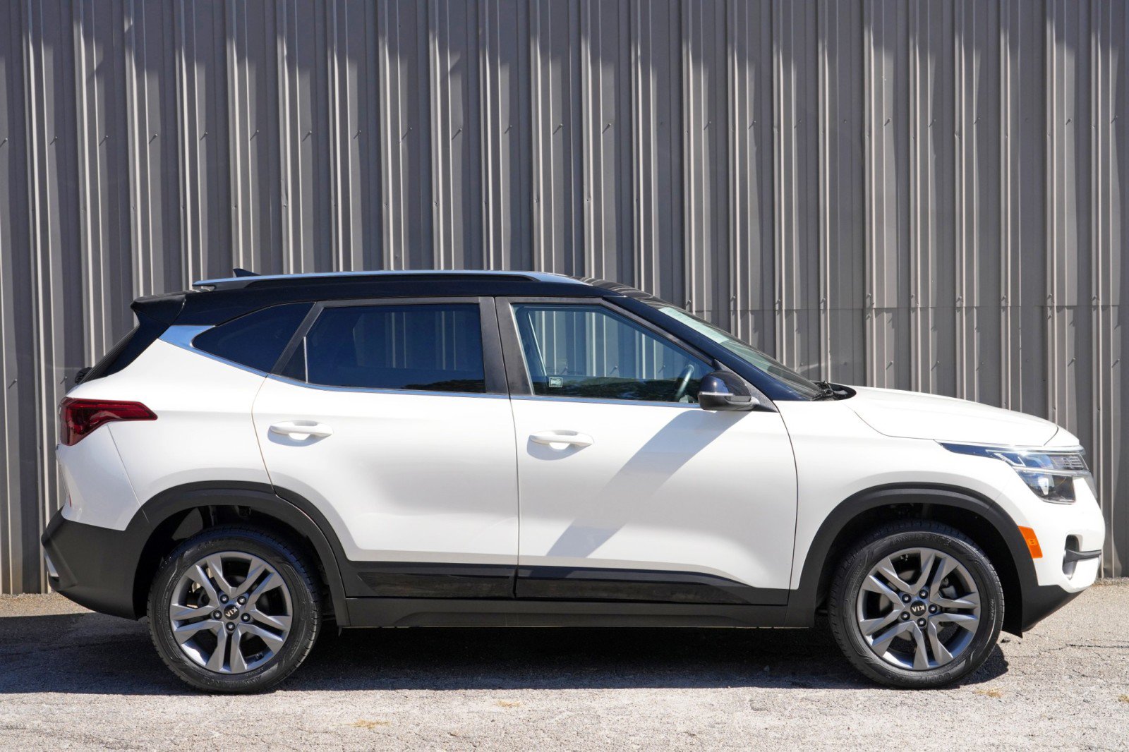 Used 2021 Kia Seltos S FWD image 44