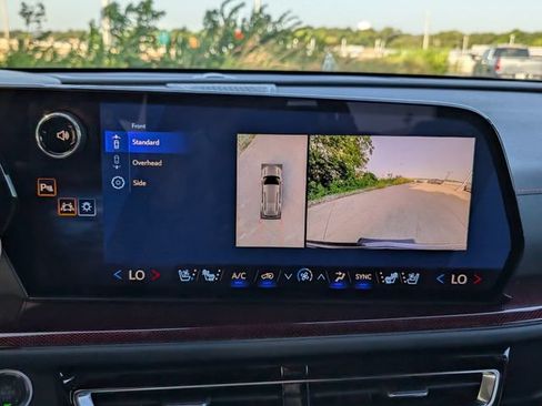 New 2026 Chevrolet Traverse RS w/ LPO, Floor Liner Package AWD/4WD image 24