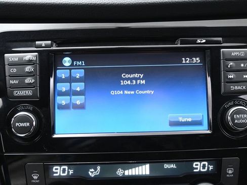 Used 2017 Nissan Rogue Sport SV w/ SV Premium Package image 21