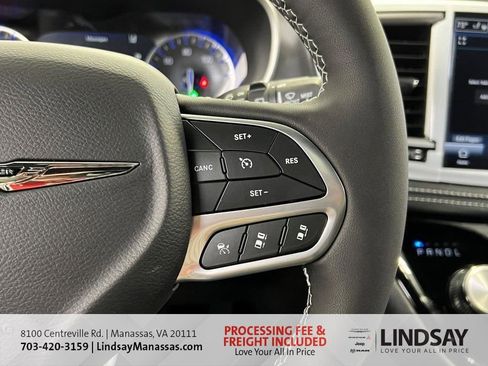 New 2026 Chrysler Pacifica Select image 37