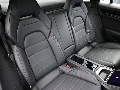 Used 2025 Porsche Panamera 4 image 29