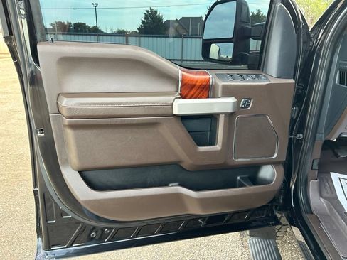 Used 2022 Ford F350 King Ranch w/ King Ranch Ultimate Package AWD/4WD image 12