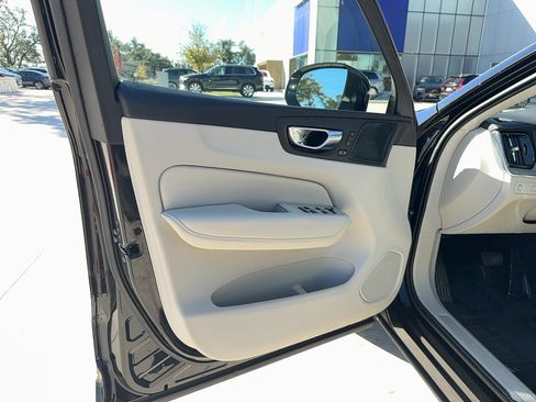 Used 2021 Volvo XC60 T5 Inscription w/ Protection Package Premier image 10