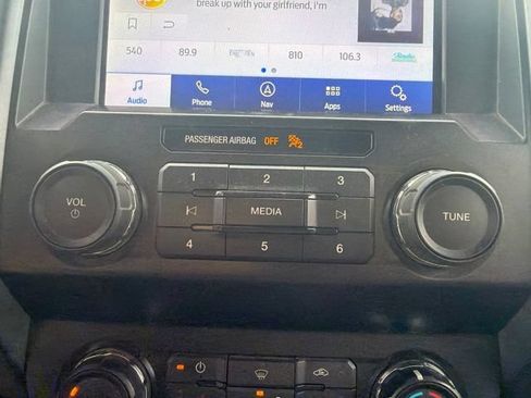 Used 2019 Ford F150 XLT w/ Equipment Group 302A Luxury AWD/4WD image 35