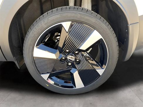 New 2026 Nissan Kicks SR image 19