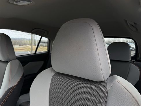 Used 2023 Subaru Crosstrek 2.0i Premium image 24