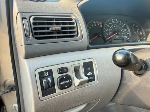 Used 2006 Toyota Corolla CE image 12