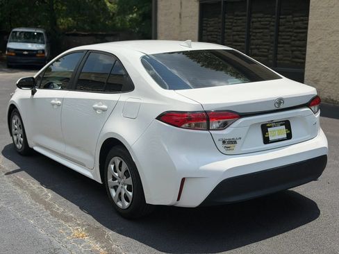 Used 2024 Toyota Corolla LE FWD image 9
