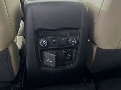 Used 2018 Buick Enclave Essence w/ Trailering Package image 30