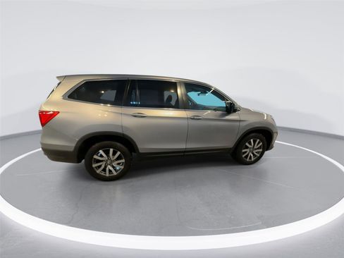 Used 2020 Honda Pilot EX image 9