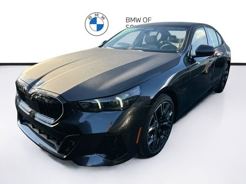 New 2027 BMW 550e xDrive w/ Executive Package AWD/4WD image 2