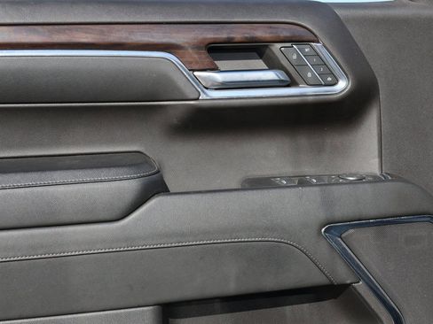 Used 2024 GMC Sierra 1500 SLT w/ X31 Off-Road Package image 24