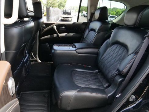 Used 2023 Nissan Armada Platinum w/ Captain's Chairs Package RWD image 29