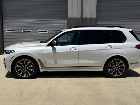 Used 2020 BMW X7 M50i w/ Executive Package AWD/4WD image 2