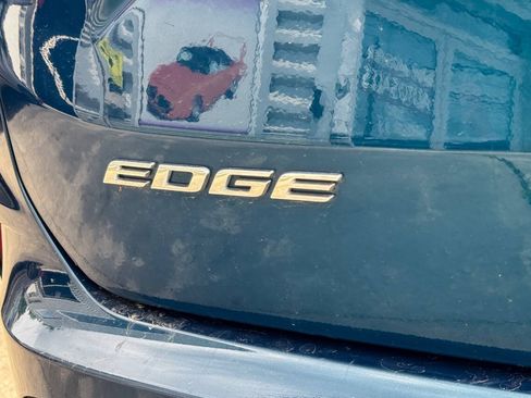 Used 2020 Ford Edge SEL w/ Cold Weather Package AWD/4WD image 14