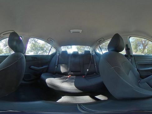 Used 2025 Nissan Altima 2.5 SV FWD image 42