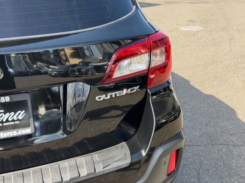 Used 2018 Subaru Outback 2.5i Limited AWD/4WD image 6