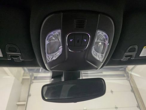 Used 2023 Jeep Compass Latitude AWD/4WD image 21