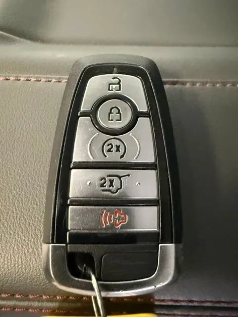 Used 2025 Ford Expedition Max Active AWD/4WD image 28