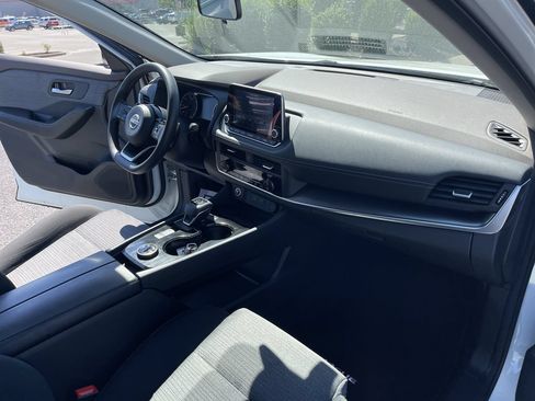 Used 2023 Nissan Rogue SV AWD/4WD image 27