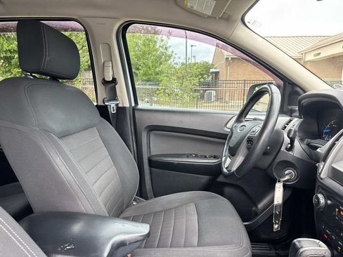 Used 2019 Ford Ranger XLT w/ Equipment Group 302A Luxury RWD image 9