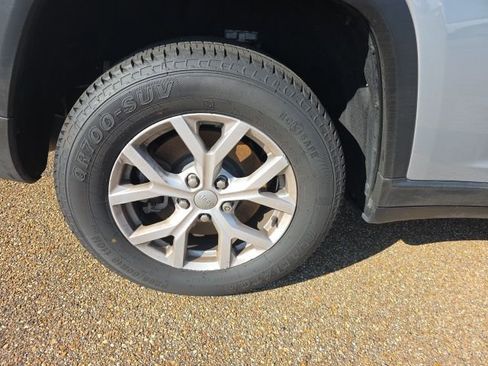 Used 2021 Jeep Grand Cherokee L Limited image 5