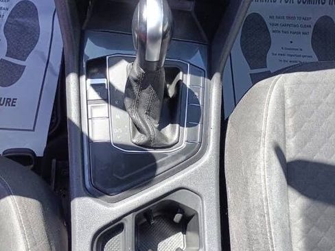 Used 2021 Volkswagen Tiguan S image 25